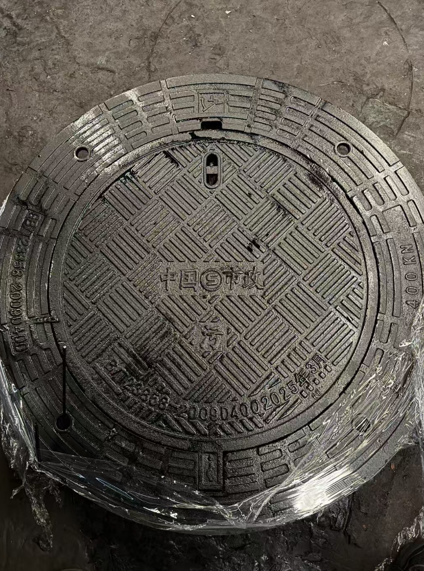 萨尔图球墨铸铁防沉降井盖展示